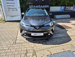 Magnetic grey Gebraucht 2019 Toyota C-HR Team SUV | 17.490 € (Guter Preis)