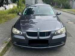 Grau Gebraucht 2008 BMW 320 Limousine | 3.990 € (Fairer Preis)