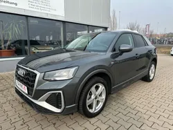 Grau Gebraucht 2024 Audi Q2 S-Line SUV | 28.990 € (Fairer Preis)