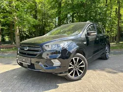 Schwarz Gebraucht 2018 Ford Kuga ST-Line SUV | 14.990 € (Fairer Preis)