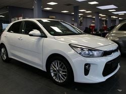 Weiß Gebraucht 2019 Kia Rio Spirit Limousine | 8.980 € (Superpreis)