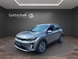 Astrograu metallic Neu 2025 Kia Stonic Spirit SUV | 26.888 € (Etwas zu teuer)