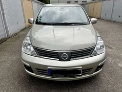 Grau Gebraucht 2008 Nissan Tiida Tekna Limousine | 3.600 € (Fairer Preis)