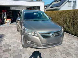 Grau Gebraucht 2010 VW Tiguan Freestyle SUV | 6.900 € (Guter Preis)