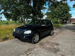 Blau Gebraucht 2001 Mercedes ML320 SUV | 4.399 €