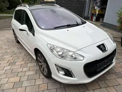 Weiß Gebraucht 2011 Peugeot 308 Kombi | 1.699 € (Superpreis)