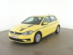 Gelb Gebraucht 2018 VW Golf VII Trendline Limousine | 10.680 € (Guter Preis)