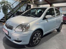Blau Gebraucht 2004 Toyota Yaris Limousine | 3.990 € (Teuer)