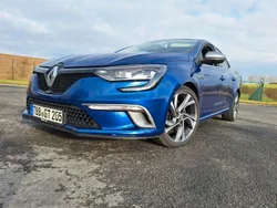 Blau Gebraucht 2017 Renault Mégane IV GT Limousine | 15.999 € (Fairer Preis)