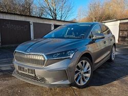 Grau Gebraucht 2022 Skoda Enyaq iV Suite SUV | 29.000 € (Guter Preis)