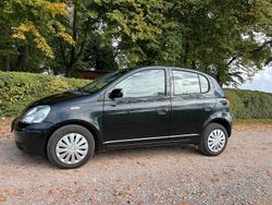 Schwarz Gebraucht 2003 Toyota Yaris Kleinwagen | 4.650 € (Teuer)