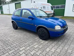 Blau Gebraucht 2000 Opel Corsa Limousine | 790 € (Guter Preis)
