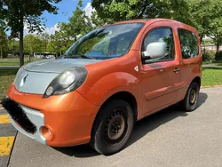 Orange Gebraucht 2010 Renault Kangoo Van / Kleinbus | 2.499 € (Superpreis)