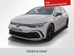 Pure white Gebraucht 2022 VW Golf VIII R-line Limousine | 27.740 € (Etwas zu teuer)