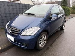Blau Gebraucht 2010 Mercedes A160 Limousine | 4.499 € (Superpreis)