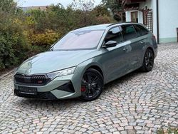Grün Neu 2025 Skoda Octavia RS Kombi | 39.980 € (Guter Preis)