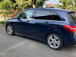 Blau Gebraucht 2016 Mercedes B220 Urban Van / Kleinbus | 15.000 € (Fairer Preis)