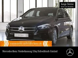 Schwarz Gebraucht 2021 Mercedes B200 Progressive Van / Kleinbus | 23.490 € (Fairer Preis)