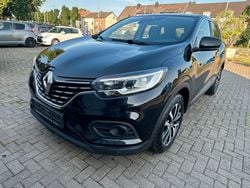 Sternenschwarz Gebraucht 2022 Renault Kadjar Equilibre SUV | 16.999 € (Fairer Preis)