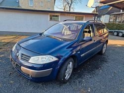 Blau Gebraucht 2004 Renault Mégane II Authentique Limousine | 600 € (Guter Preis)
