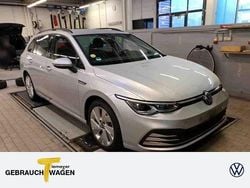 Silber Gebraucht 2022 VW Golf VIII Style Kombi | 23.450 € (Guter Preis)