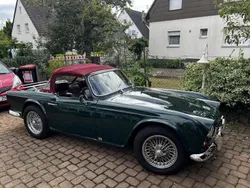 Grün Gebraucht 1963 Triumph TR4 Cabrio | 28.000 €