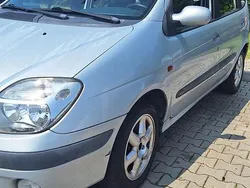 Grau Gebraucht 2000 Renault Scénic Van / Kleinbus | 1.400 € (Teuer)