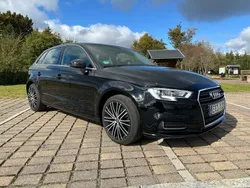 Schwarz Gebraucht 2018 Audi A3 Sportback Ambiente Limousine | 16.300 € (Fairer Preis)