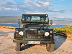 Grün Gebraucht 1998 Land Rover Defender SUV | 34.000 €