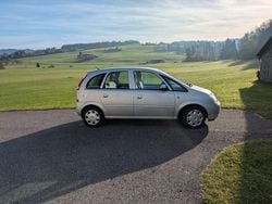 Silber Gebraucht 2005 Opel Meriva Cosmo Van / Kleinbus | 2.900 € (Fairer Preis)