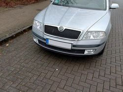 Silber Gebraucht 2008 Skoda Octavia Limousine | 4.000 € (Etwas zu teuer)