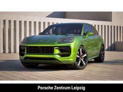 Gruen Neu 2025 Porsche Cayenne GTS SUV | 169.858 € (Etwas zu teuer)