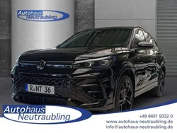 Grenadillschwarz metallic Gebraucht 2025 VW Tiguan R-line SUV | 58.980 € (Teuer)