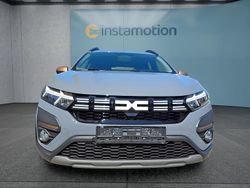 Grün Neu 2025 Dacia Jogger Extreme Van / Kleinbus | 23.549 € (Fairer Preis)