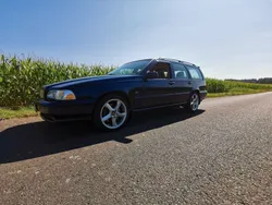 Blau Gebraucht 1997 Volvo V70 Kombi | 14.000 €