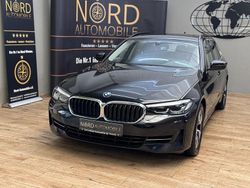 Black sapphire metal (metallic) Gebraucht 2022 BMW 520 Kombi | 28.449 € (Guter Preis)