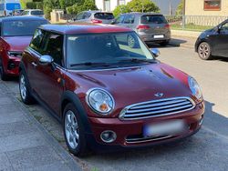Rot Gebraucht 2009 Mini ONE Kleinwagen | 2.700 € (Fairer Preis)