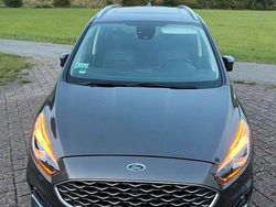 Grau Gebraucht 2021 Ford Galaxy Titanium Van / Kleinbus | 25.400 € (Fairer Preis)