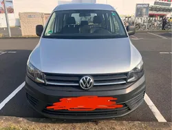 Silber Gebraucht 2018 VW Caddy Trendline Van / Kleinbus | 12.700 € (Etwas zu teuer)