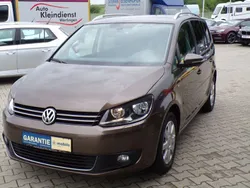 Braun Gebraucht 2014 VW Touran Cup Van / Kleinbus | 12.990 € (Etwas zu teuer)