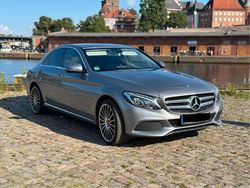Grau Gebraucht 2015 Mercedes C220 Edition Limousine | 17.200 € (Fairer Preis)