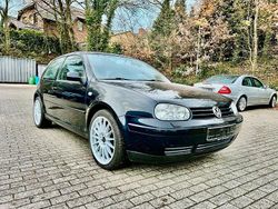 Blau Gebraucht 2001 VW Golf IV Kleinwagen | 1.250 € (Guter Preis)