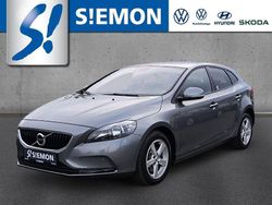 Grau Gebraucht 2017 Volvo V40 Kinetic Kombi | 13.830 € (Fairer Preis)