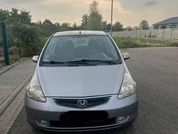 Grau Gebraucht 2004 Honda Jazz Kleinwagen | 1.200 €
