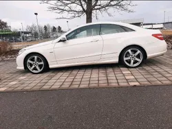 Weiß Gebraucht 2013 Mercedes E220 Coupé | 9.900 € (Guter Preis)
