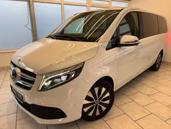 Bergkristallweiß metallic Gebraucht 2022 Mercedes V250 Van / Kleinbus | 46.499 € (Guter Preis)