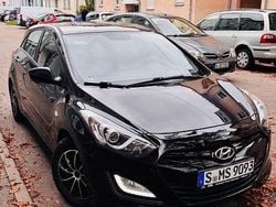 Schwarz Gebraucht 2014 Hyundai i30 Edition Limousine | 7.000 € (Fairer Preis)