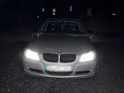 Silber Gebraucht 2006 BMW 320 Limousine | 2.999 € (Guter Preis)