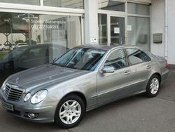 Paladiumsilber Gebraucht 2008 Mercedes E220 Avantgarde Limousine | 9.985 €