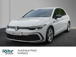 Pure white Gebraucht 2022 VW Golf VIII Style Limousine | 28.280 € (Teuer)